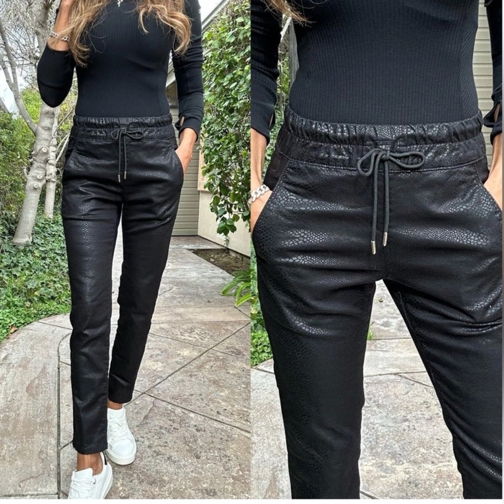 Bevy Flog Shely Black Snake Print Pant size 26 - Picture 1 of 6
